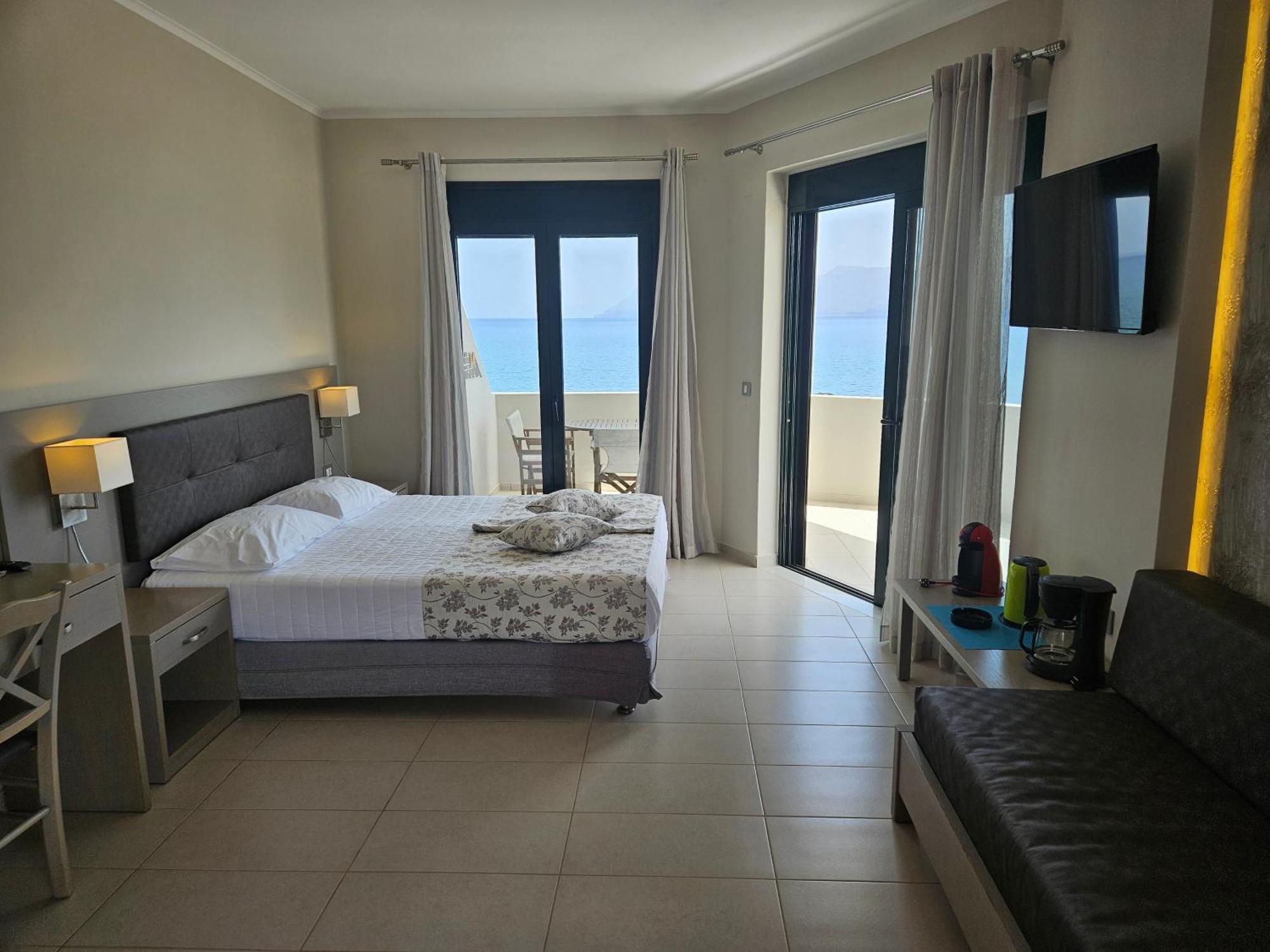 Christina Beach Hotel Kíssamos Buitenkant foto